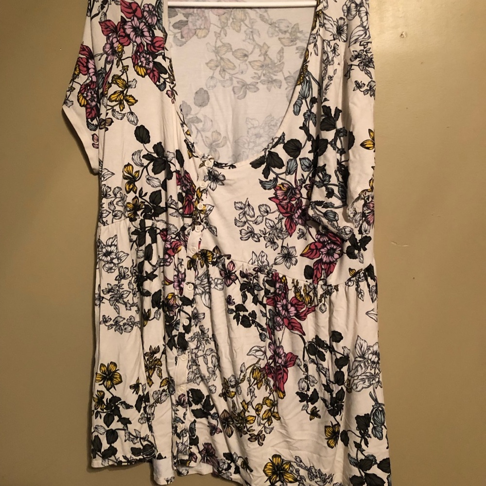 Torrid Shirt. Size 3.